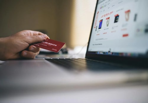 E-commerce Analytics and Reporting for Informed Decision-Making
