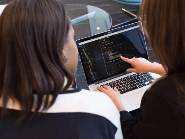 Deep Dive into 4thPointer’s Software Development Services